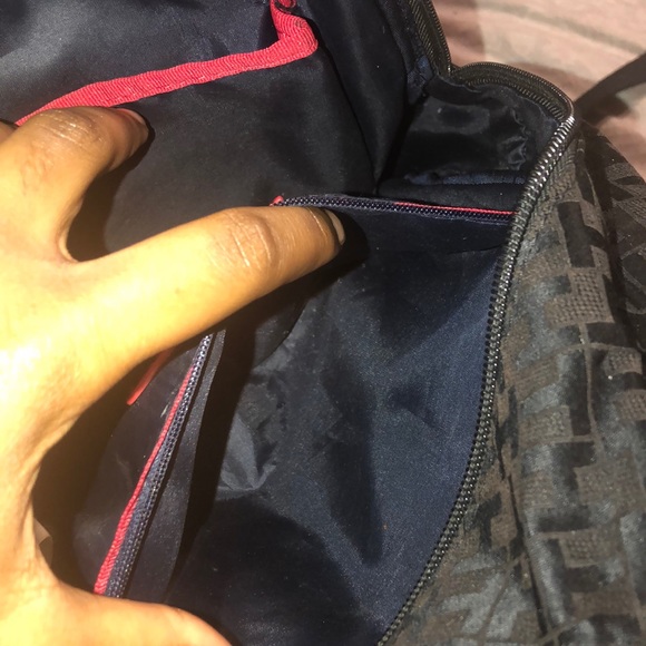 Tommy Hilfiger mini backpack - Picture 11 of 13